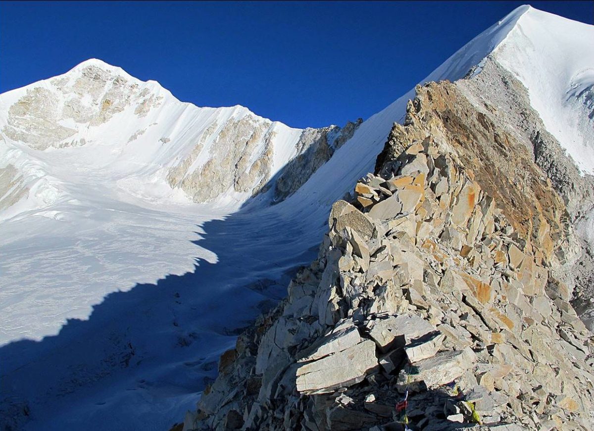 Ama Dablam Expedition Via Tumlingtar Sherpani col Makalu Amphu Labtsa la pass